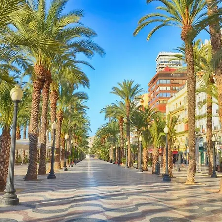 R-3- комната в квартире для 1 человек в центре Pansiyon Alicante